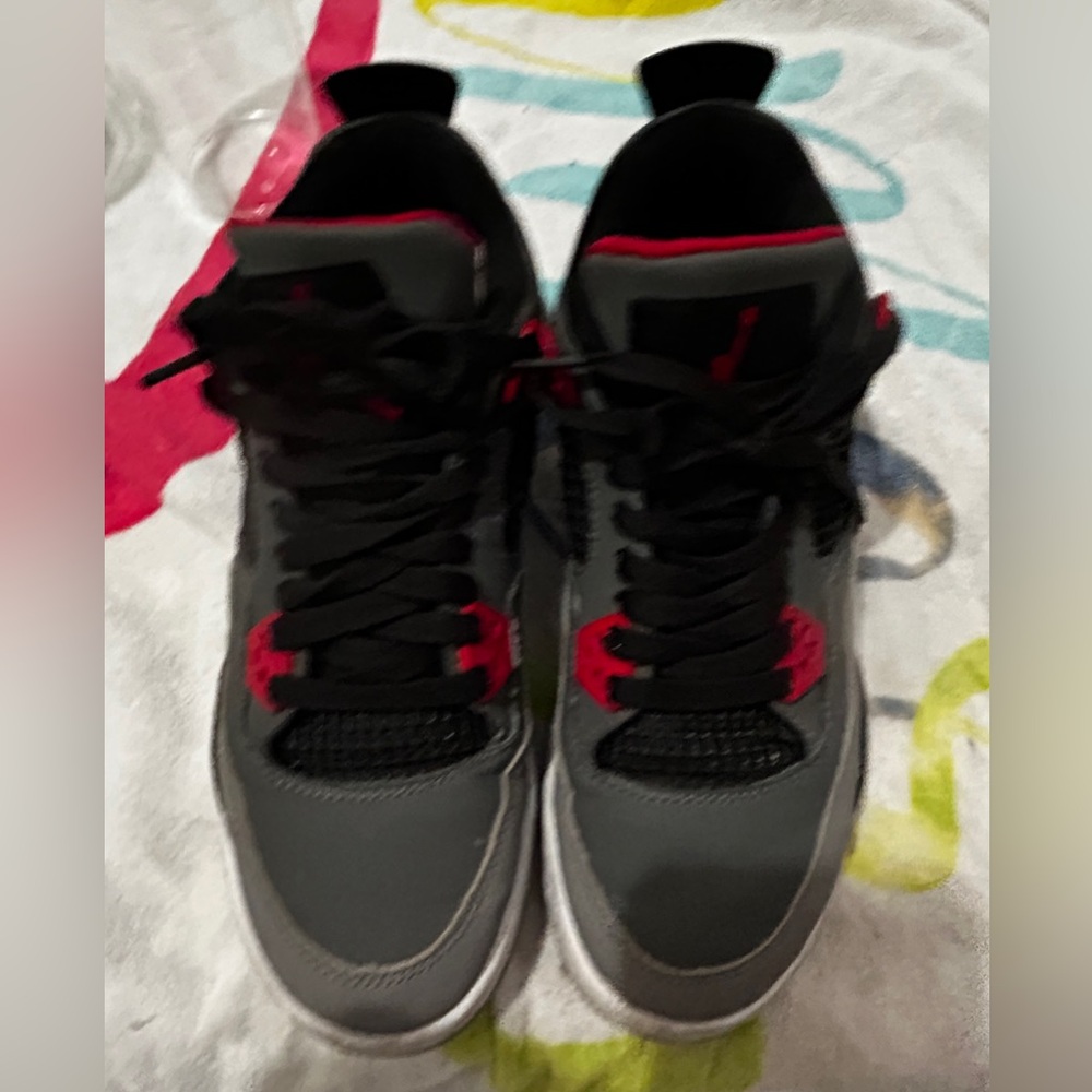 Infrared Woman’s jordan 4